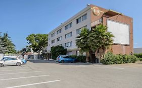 B&B Hotel Nimes Ville Active 3 Etoiles